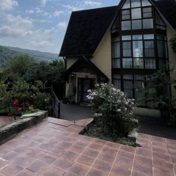 Продается Дом, 180 м²