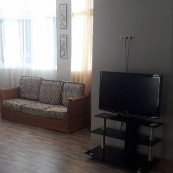 Сдается 1-комнатная квартира, 56 м²