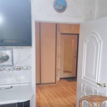 Сдается 1-комнатная квартира, 60,8 м²