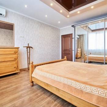 Сдается 2-х комнатная квартира, 70,3 м²