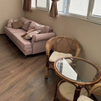 Продается 1-комнатная квартира, 47 м²