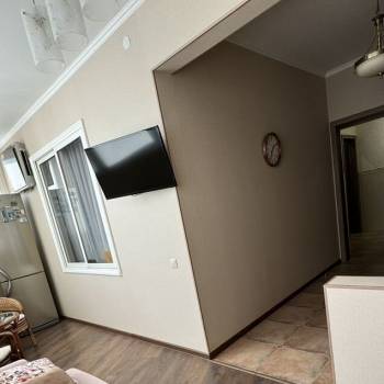 Продается 1-комнатная квартира, 47 м²