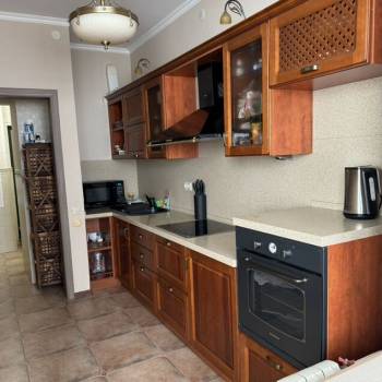 Продается 1-комнатная квартира, 47 м²