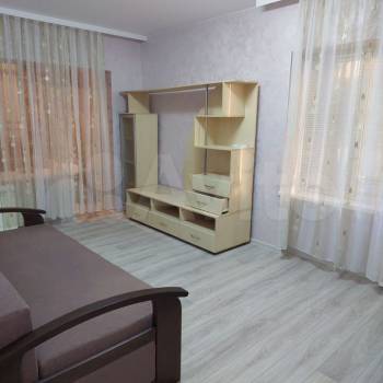 Сдается 1-комнатная квартира, 42 м²