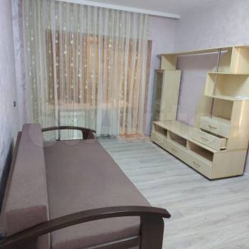 Сдается 1-комнатная квартира, 42 м²