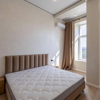 Сдается 1-комнатная квартира, 60 м²