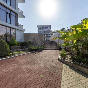 Сдается 1-комнатная квартира, 60 м²