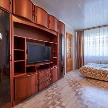 Сдается 1-комнатная квартира, 56 м²