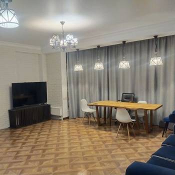 Сдается Многокомнатная квартира, 98 м²