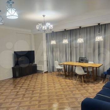 Сдается Многокомнатная квартира, 98 м²