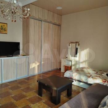 Продается 1-комнатная квартира, 45 м²