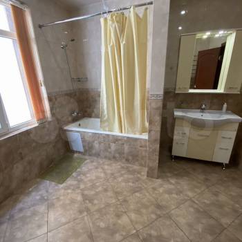 Сдается Многокомнатная квартира, 70 м²