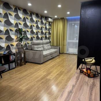 Продается 1-комнатная квартира, 43 м²