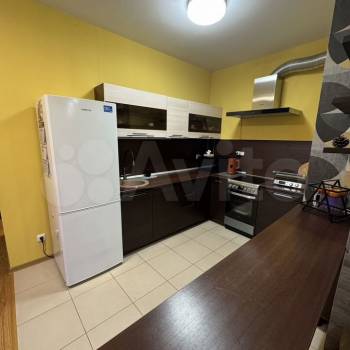 Продается 1-комнатная квартира, 43 м²