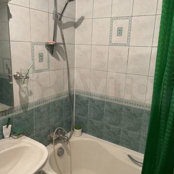 Продается Многокомнатная квартира, 75 м²