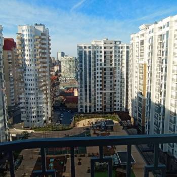 Продается 1-комнатная квартира, 35 м²