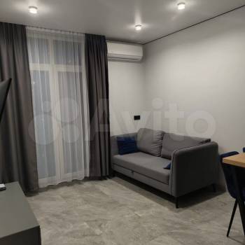 Продается 1-комнатная квартира, 35 м²