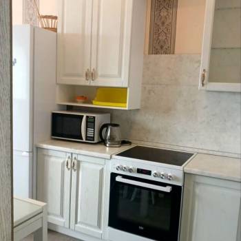 Сдается 1-комнатная квартира, 50 м²