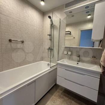 Сдается Многокомнатная квартира, 65 м²