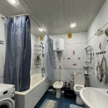 Сдается Многокомнатная квартира, 80 м²