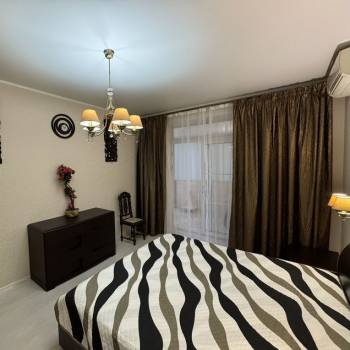 Продается 3-х комнатная квартира, 206 м²