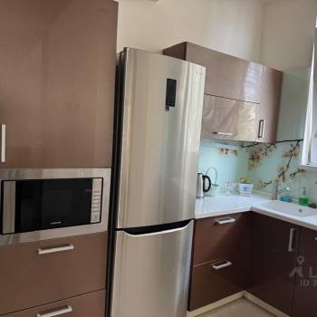 Сдается Многокомнатная квартира, 90 м²