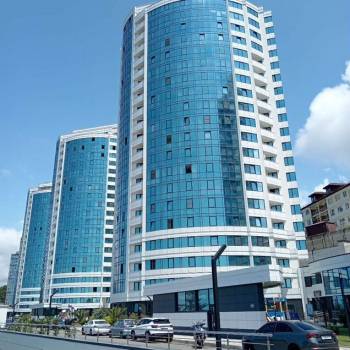 Продается 1-комнатная квартира, 53 м²