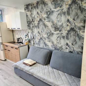 Продается 1-комнатная квартира, 18 м²