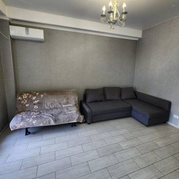 Продается 1-комнатная квартира, 32 м²