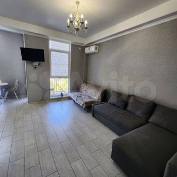 Продается 1-комнатная квартира, 32 м²