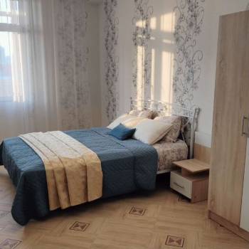 Сдается Многокомнатная квартира, 90 м²