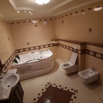 Продается Многокомнатная квартира, 150 м²