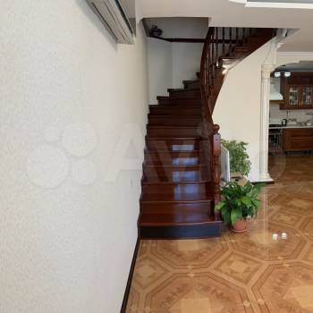 Продается Многокомнатная квартира, 150 м²