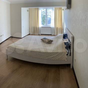 Продается Многокомнатная квартира, 150 м²