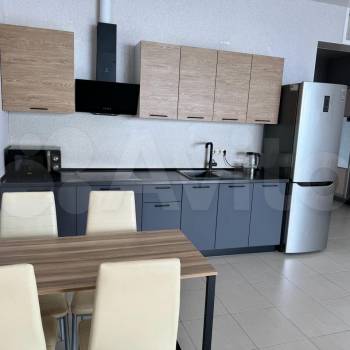 Сдается 1-комнатная квартира, 67 м²