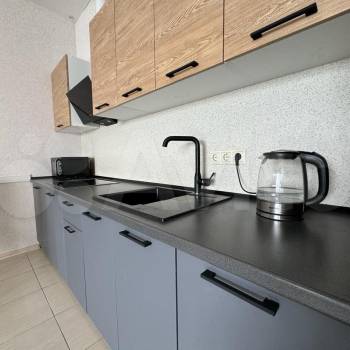 Сдается 1-комнатная квартира, 67 м²