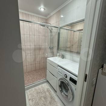 Продается 1-комнатная квартира, 45 м²