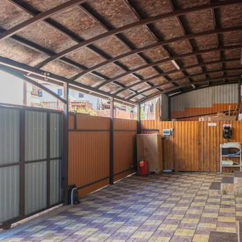 Продается Дом, 200 м²