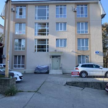 Продается 1-комнатная квартира, 35 м²