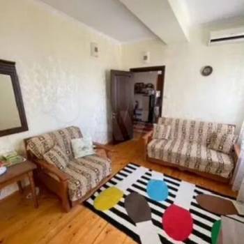 Продается Многокомнатная квартира, 112 м²