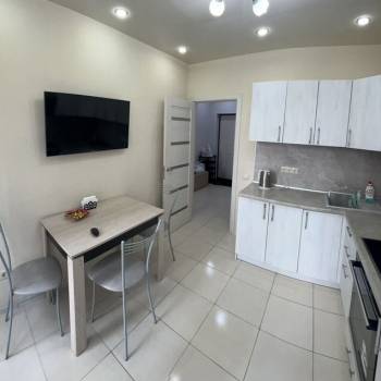 Сдается 1-комнатная квартира, 38 м²