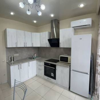 Сдается 1-комнатная квартира, 38 м²