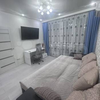 Сдается 1-комнатная квартира, 38 м²