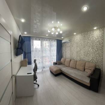 Сдается 1-комнатная квартира, 38 м²