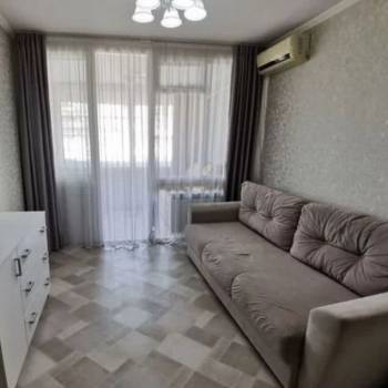 Продается 1-комнатная квартира, 32 м²