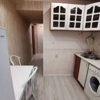 Продается 1-комнатная квартира, 32 м²