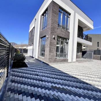 Продается Дом, 193 м²