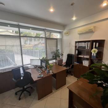 Сдается Нежилое помещение, 100 м²