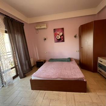 Сдается 1-комнатная квартира, 46 м²