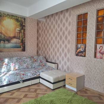 Продается 1-комнатная квартира, 40 м²